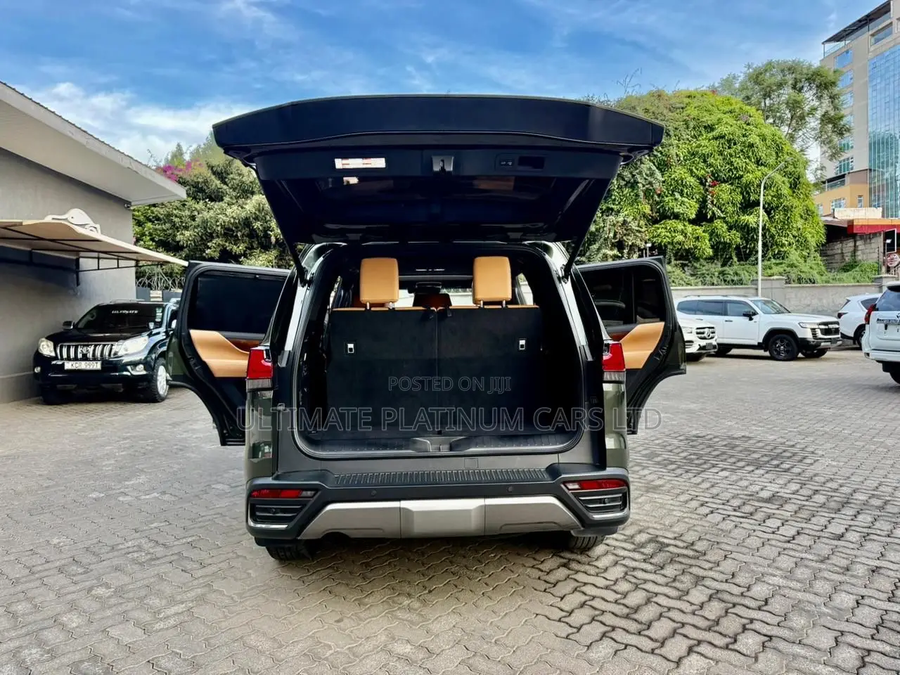Lexus LX 600 2022 Green
