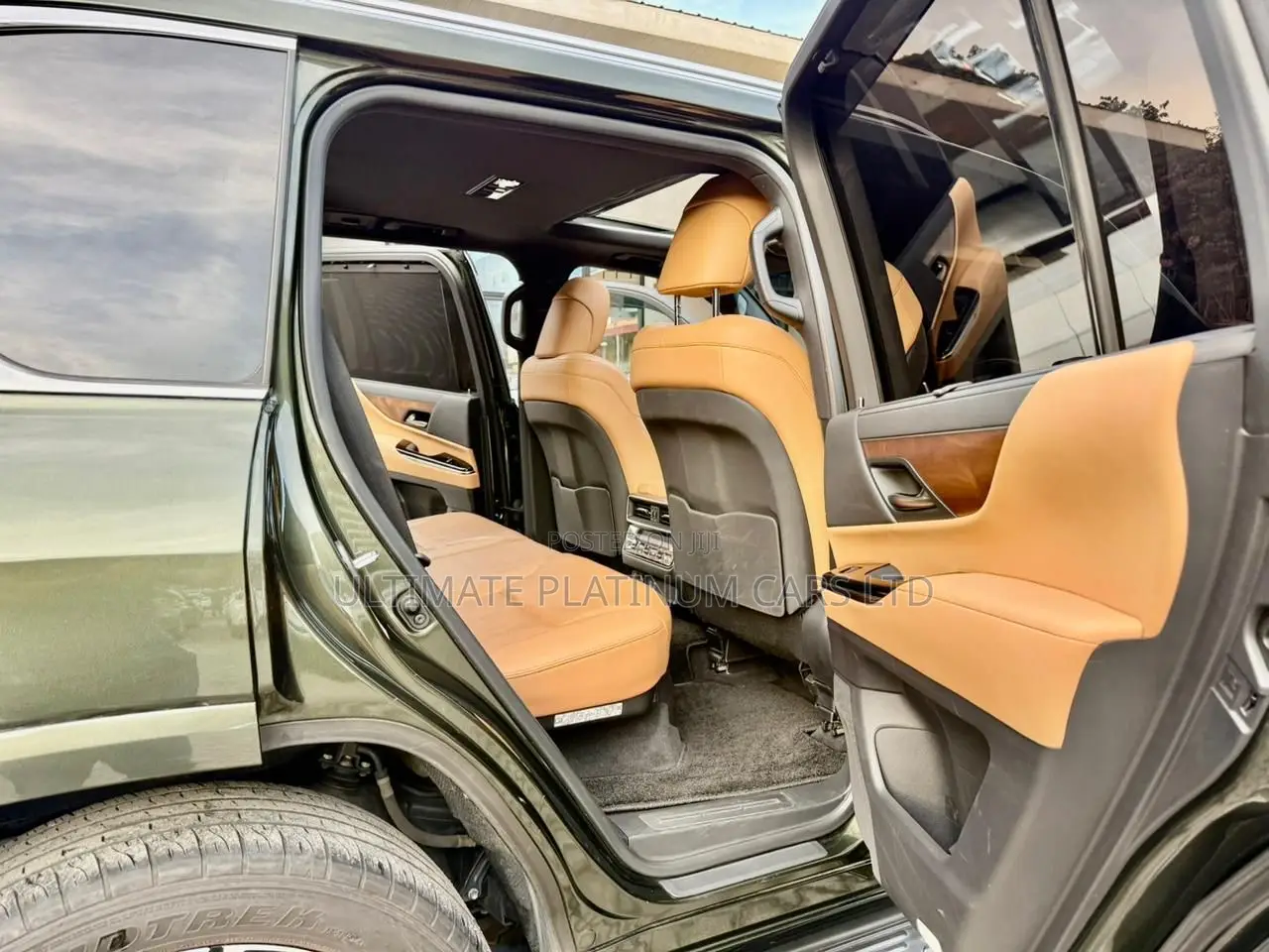 Lexus LX 600 2022 Green