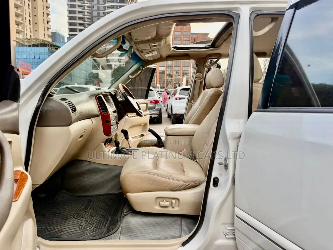 Toyota Land Cruiser 2004 White