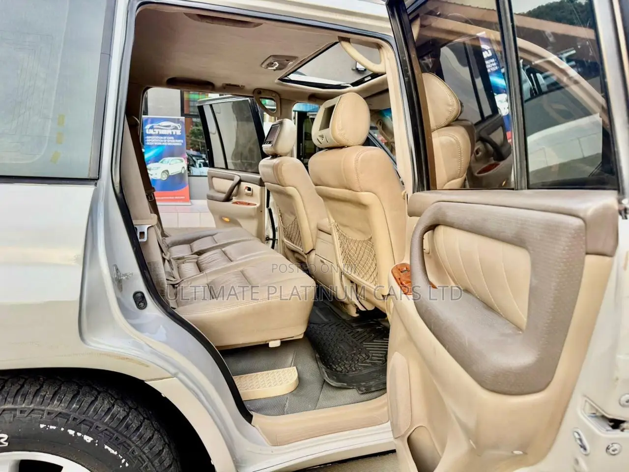 Toyota Land Cruiser 2004 White