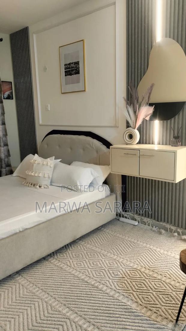 Elegant Studio Airbnb Near Easa (Aviation) - thumbnail 8