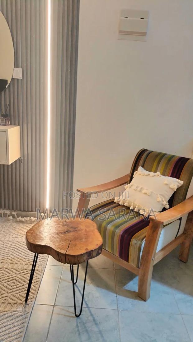 Elegant Studio Airbnb Near Easa (Aviation) - thumbnail 9