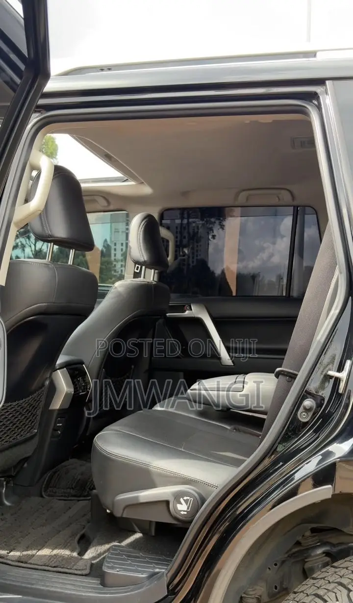 Toyota Land Cruiser Prado 2.8 2020 Black