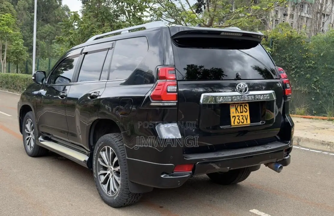 Toyota Land Cruiser Prado 2.8 2020 Black
