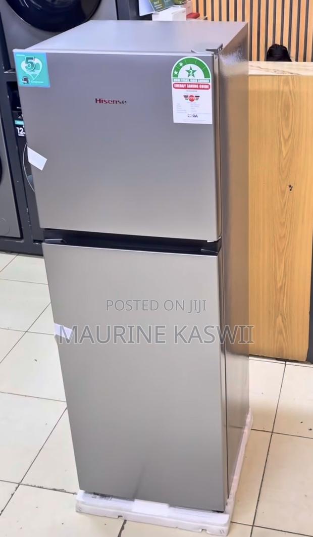 Hisense 154 L Top Freezer Double Door