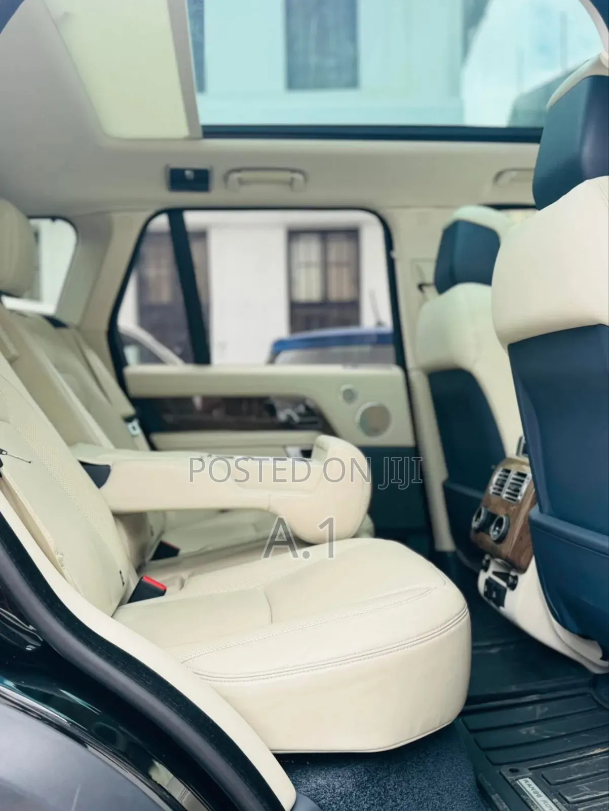 Land Rover Range Rover Vogue 2019 Black