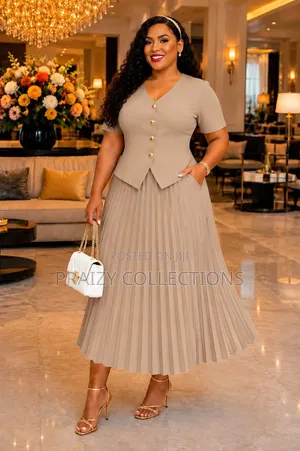 Elegant 2pc Top+Pleated Skirt