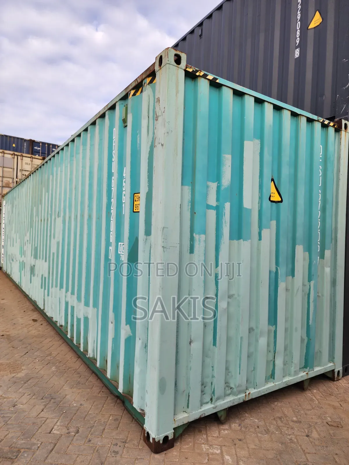 Near New! High Cube 40ft Shipping Containers!