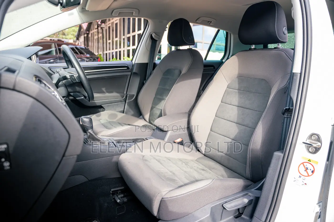 Volkswagen Golf 2019 White