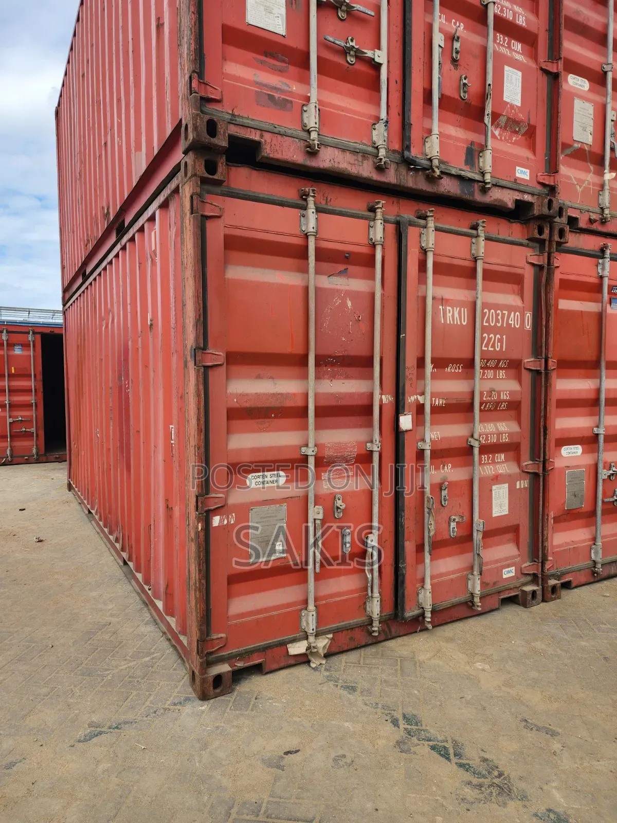 Kama Mpya! Cleanest 20ft Shipping Containers Ready Now!