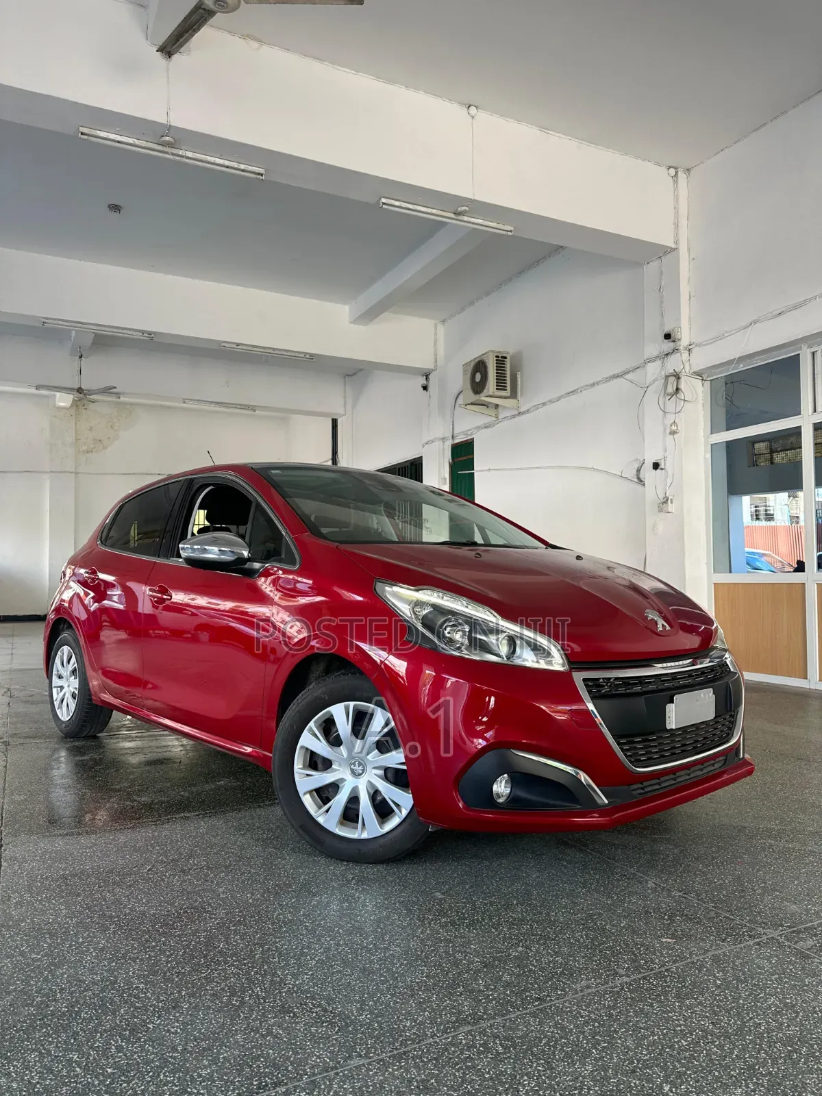 Peugeot 208 2019 Red