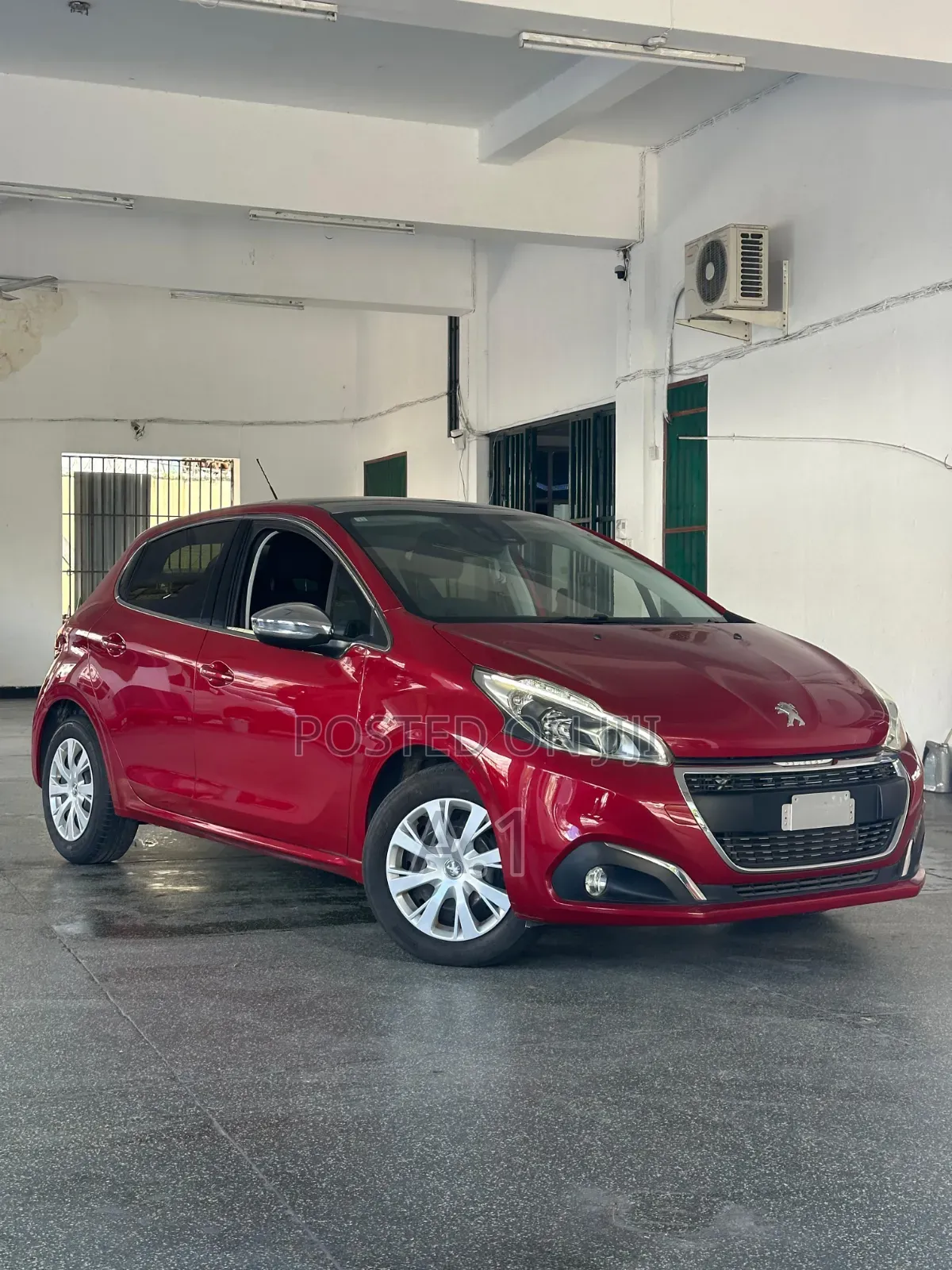 Peugeot 208 2019 Red