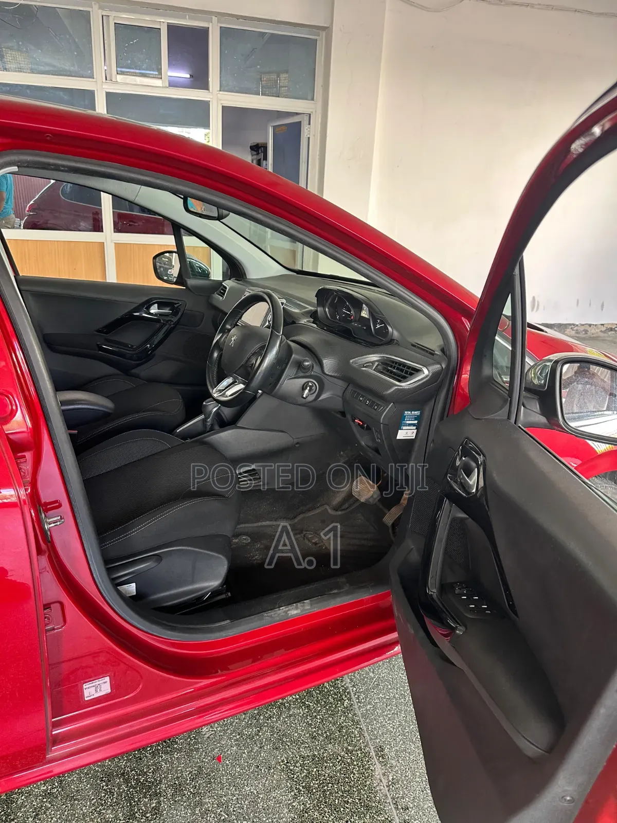 Peugeot 208 2019 Red