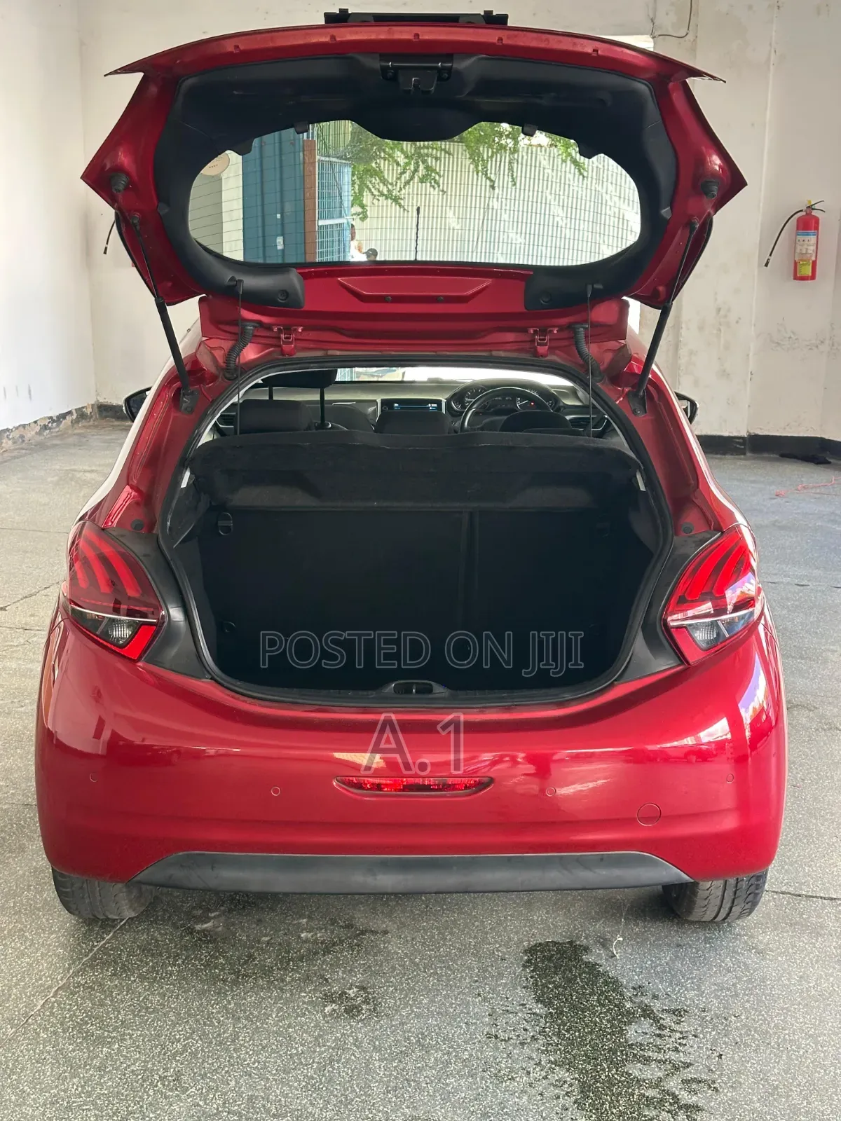 Peugeot 208 2019 Red