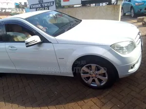 Mercedes-Benz C200 2011 White