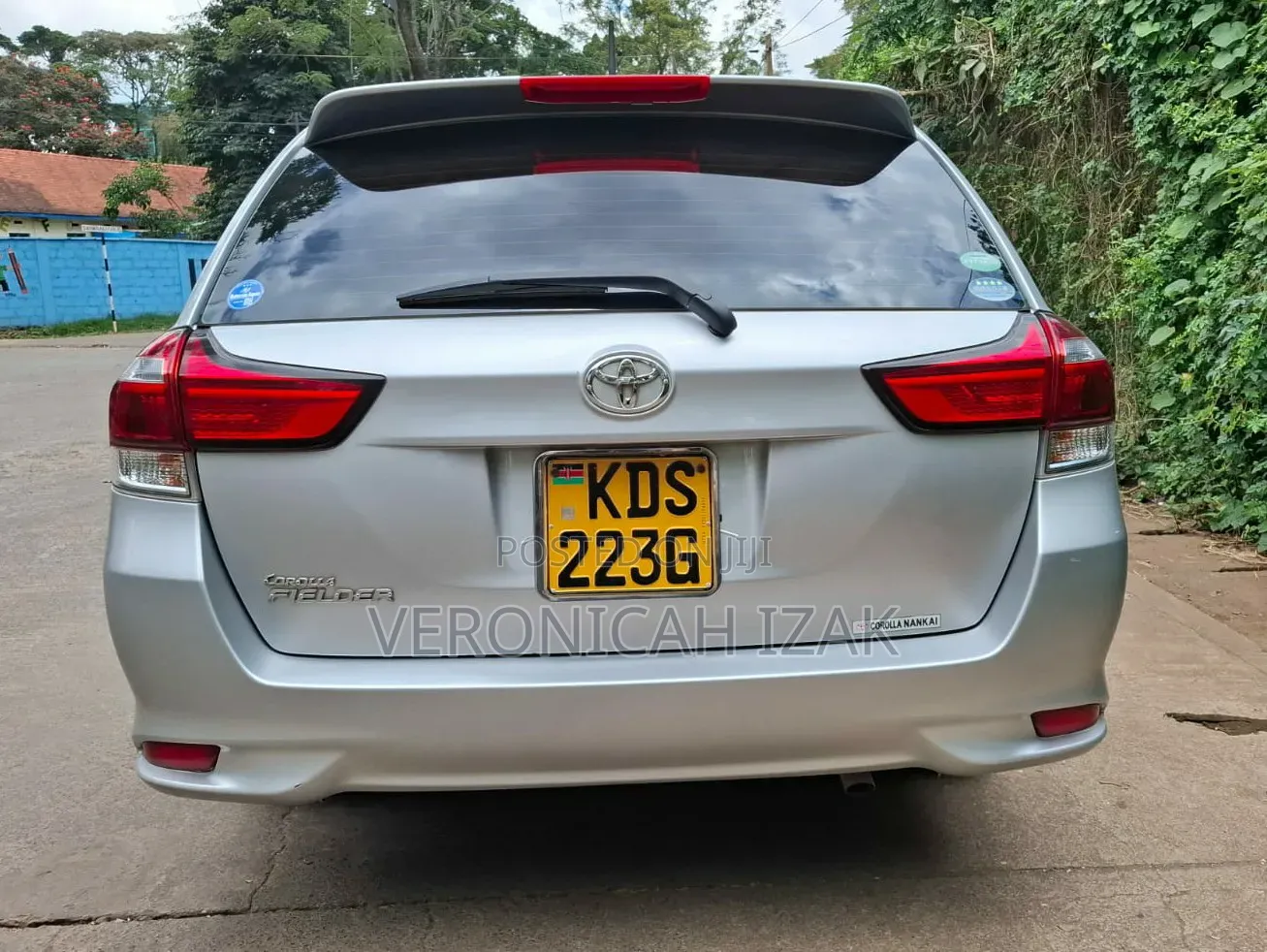 Toyota Corolla Fielder 2017 Silver