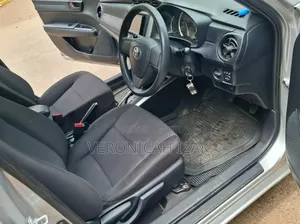 Toyota Corolla Fielder 2017 Silver