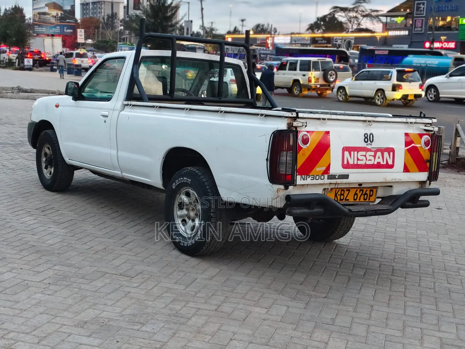 Nissan Hardbody 2013 White