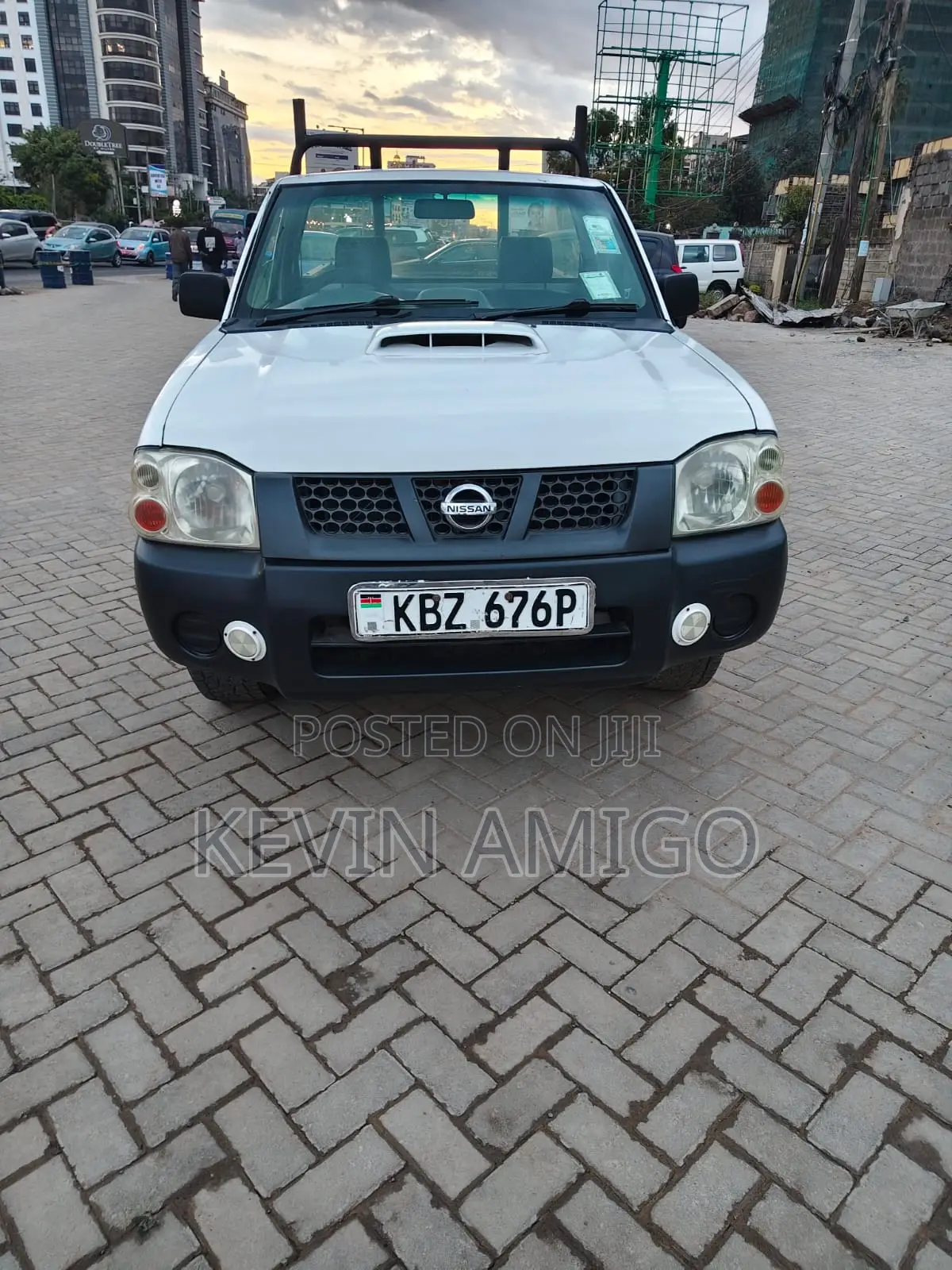 Nissan Hardbody 2013 White