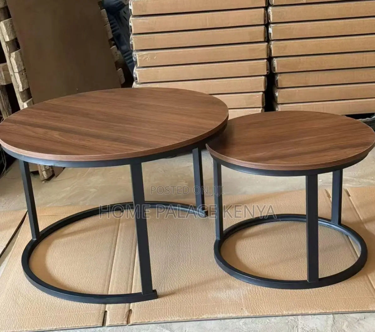 Round Table: 2 Tier Wooden Nesting Coffee Table Set