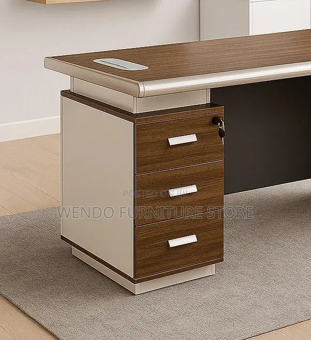 Office Desk; 1.6 Meters Executive High End Desk With L Return