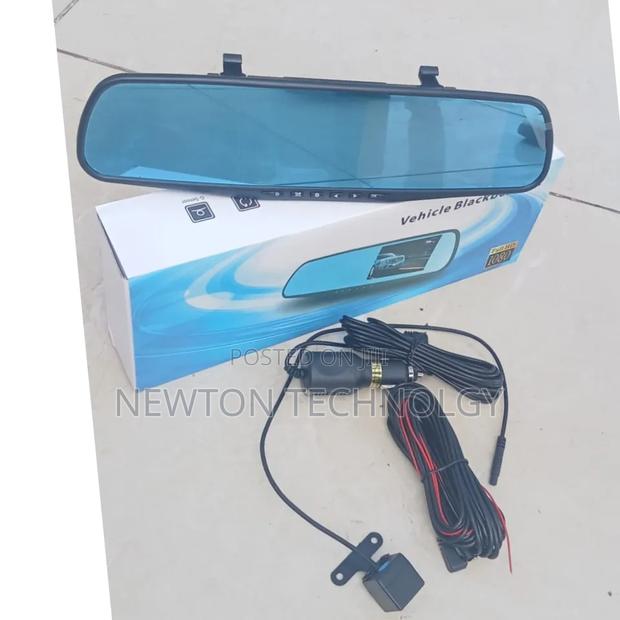 Black Box DVR 2 Lens on Touch L208