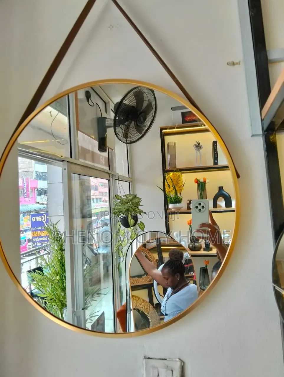 Minimalist Nordic Round Decor Mirror