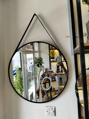 Minimalist Nordic Round Decor Mirror