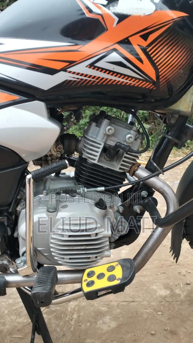 TVS HLX Plus ES 2023 Black - thumbnail 4