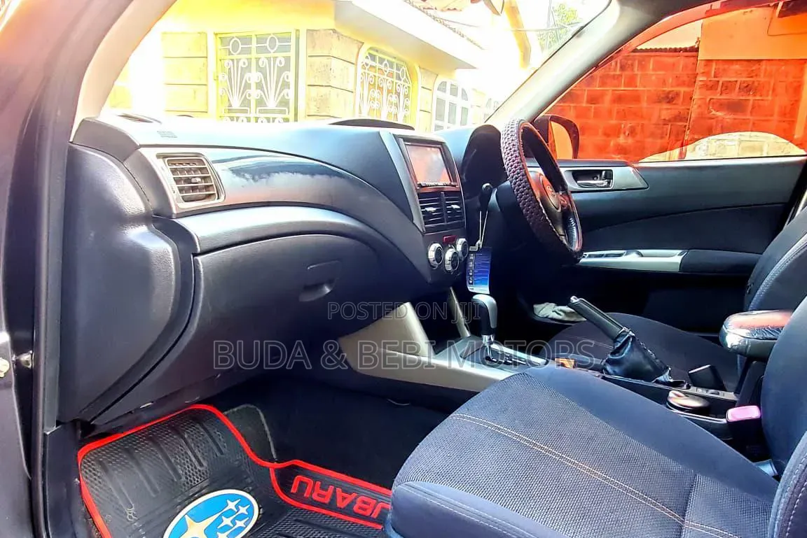 Subaru Forester 2010 Black