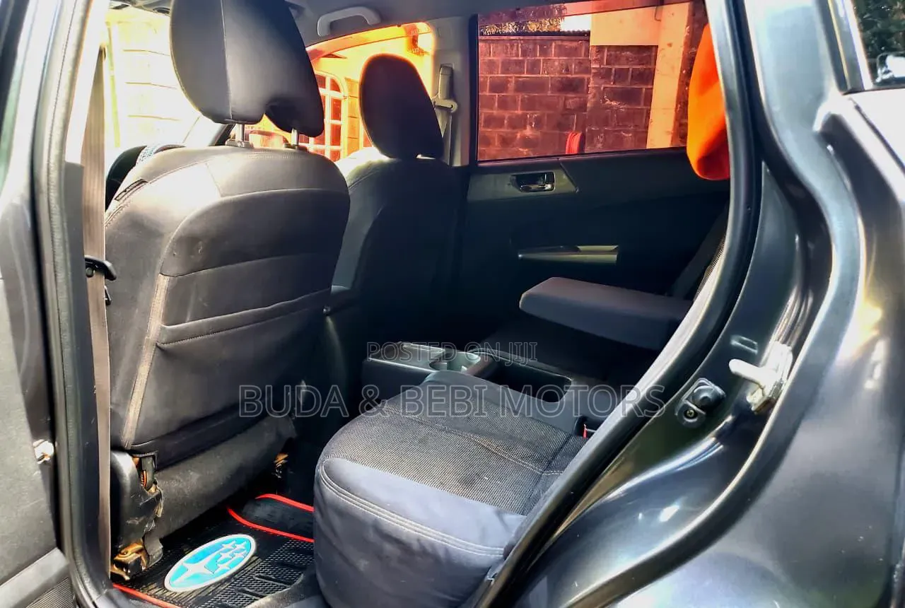 Subaru Forester 2010 Black