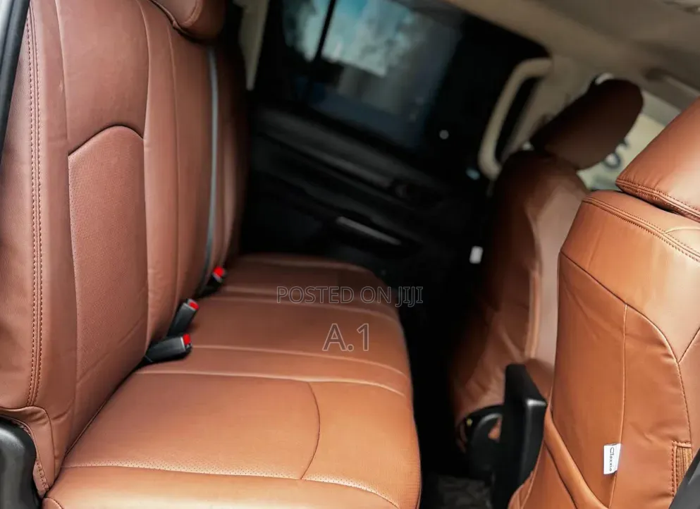 Toyota Hilux Revo Double Cab Deisel 2.4 AWD 2019 Black