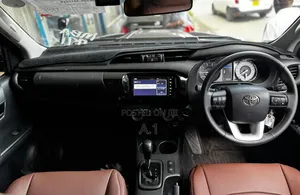Toyota Hilux Revo Double Cab Deisel 2.4 AWD 2019 Black