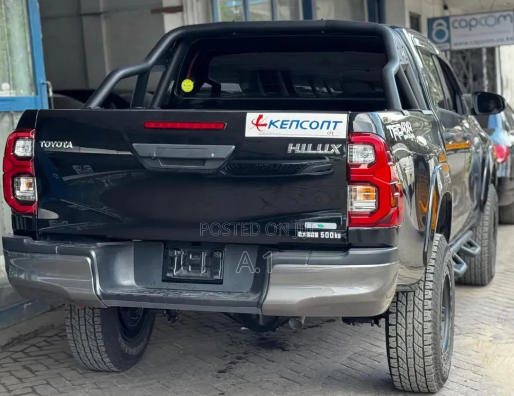Toyota Hilux Revo Double Cab Deisel 2.4 AWD 2019 Black