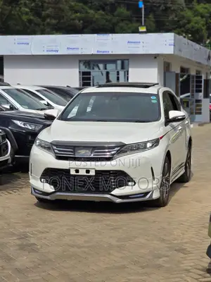 Toyota Harrier 2.0 Turbo 2019 White