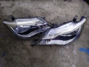 Axio / Fielder 2012-2014 Headlight 161
