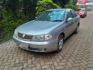 Nissan Bluebird 2004 Gray