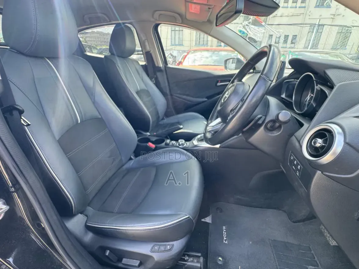 Mazda 2 2019 Black