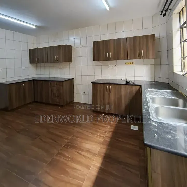 3bdrm Apartment in Valley Arcade for rent