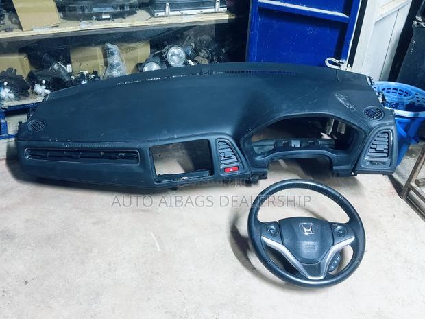 Honda Vezel Dashboard and Stearing Wheel Complete.