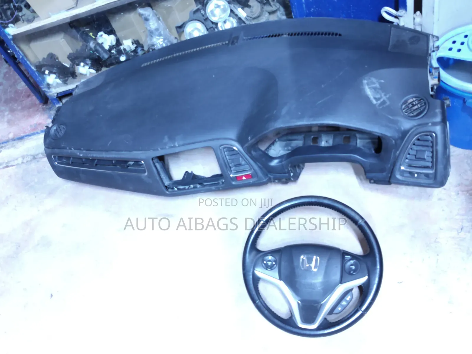 Honda Vezel Dashboard and Stearing Wheel Complete.