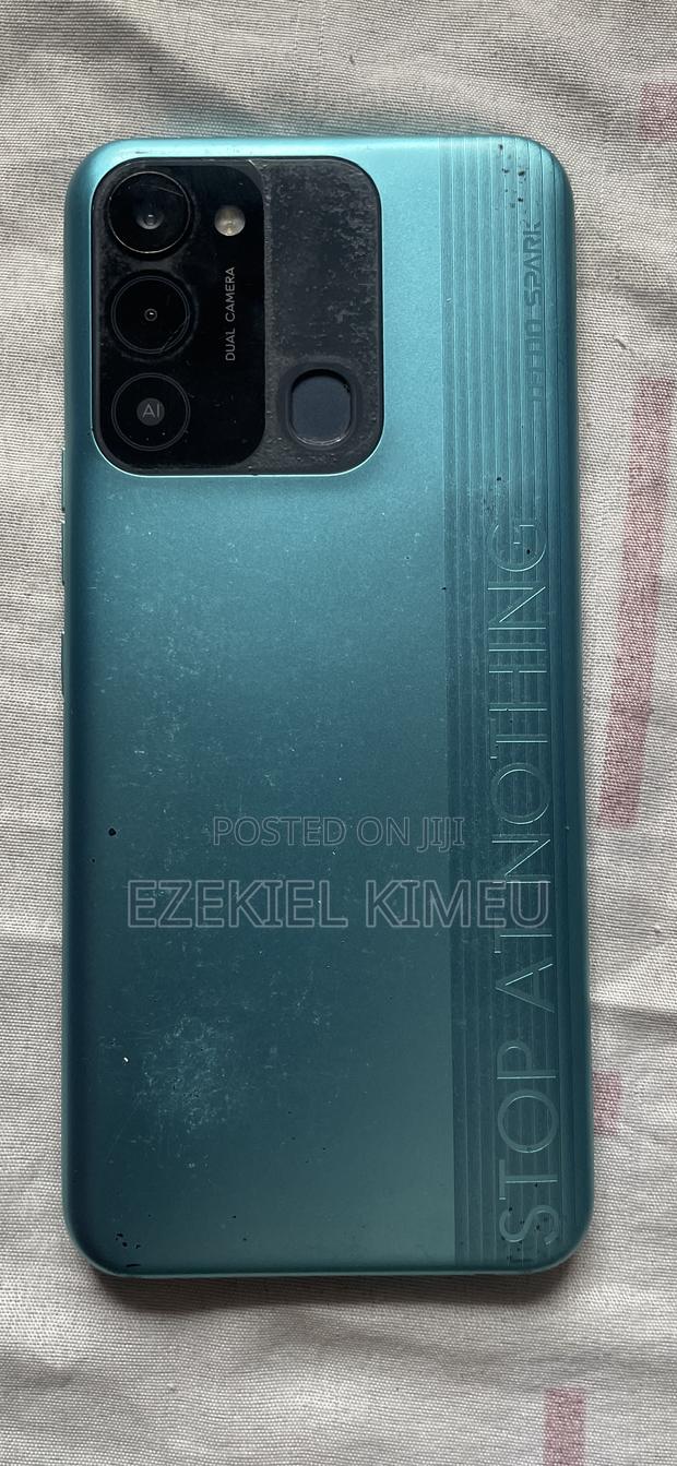 Tecno Spark 8C 64 GB Blue - thumbnail 2