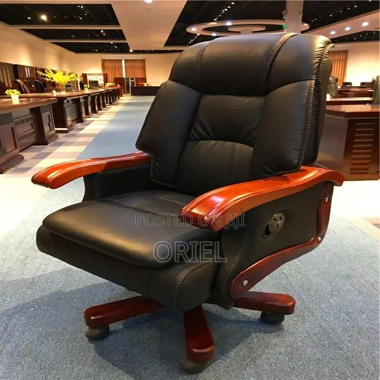 Office Chair : Black High-Back Leather Executive Office Chair