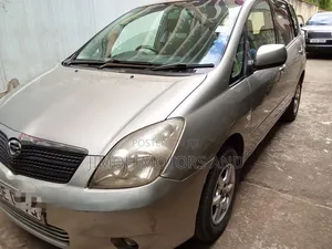Toyota Corolla Spacio 2003 Gold