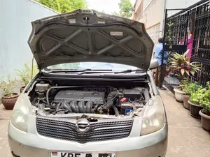Toyota Corolla Spacio 2003 Gold
