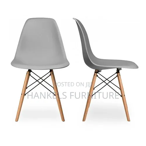 Eames Plastic Dining Chairs – Durable Seating With Modern Design