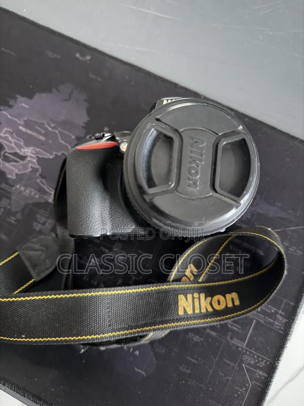 Nikon D3500 - thumbnail 2