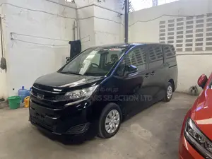 Toyota Noah 2018 Black