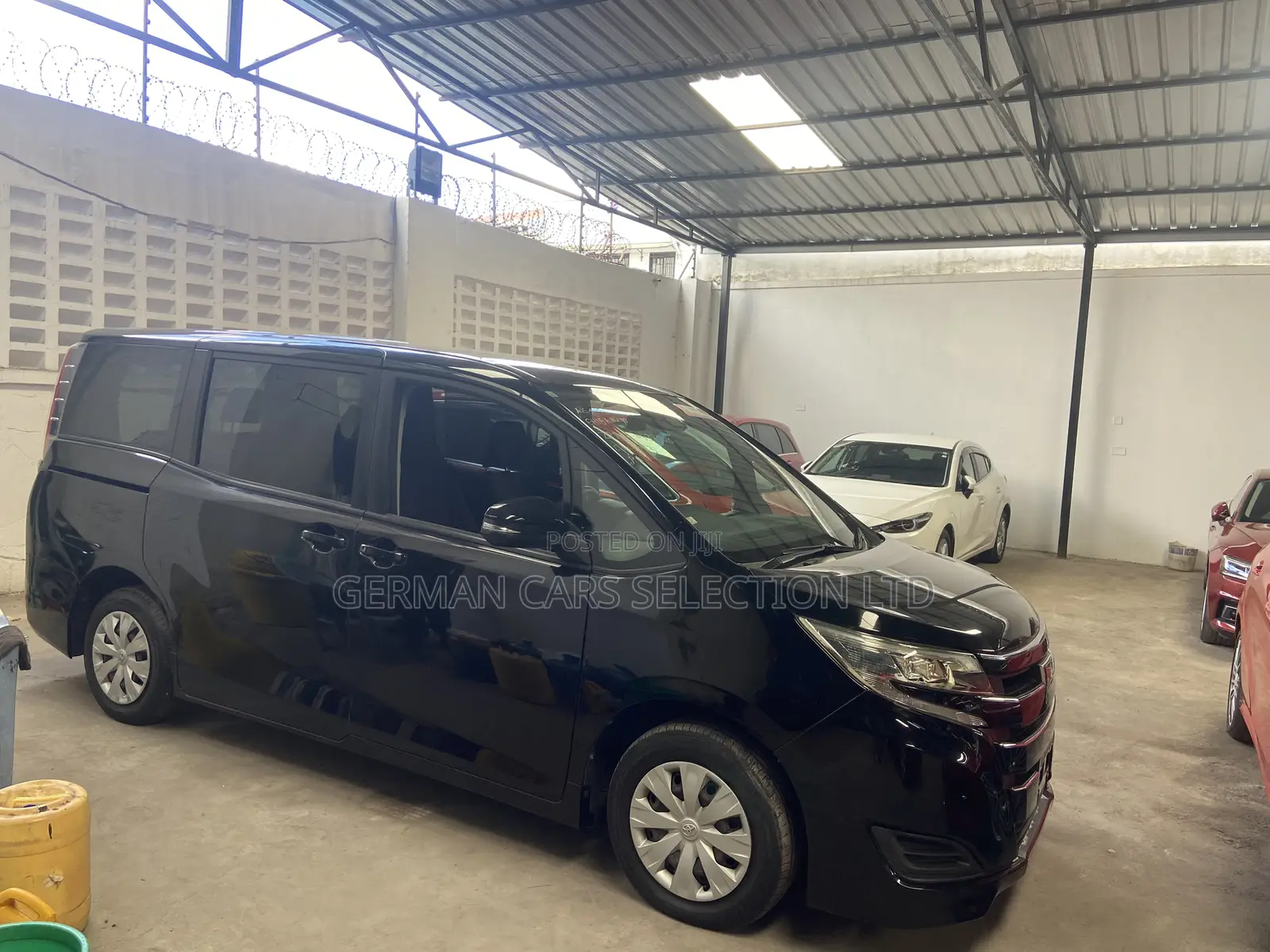 Toyota Noah 2018 Black