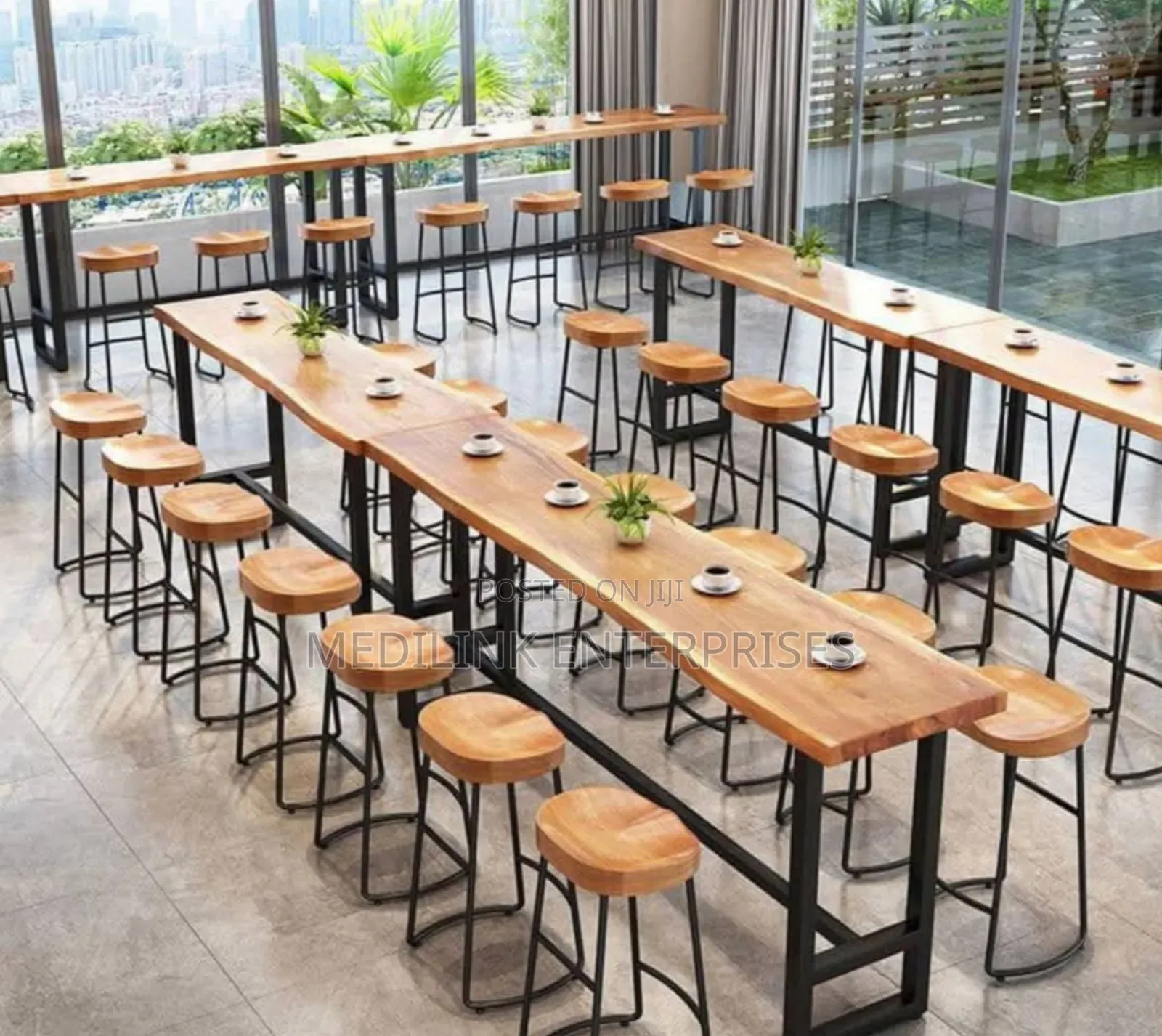14-Seater Oakland Restaurants Table Bench